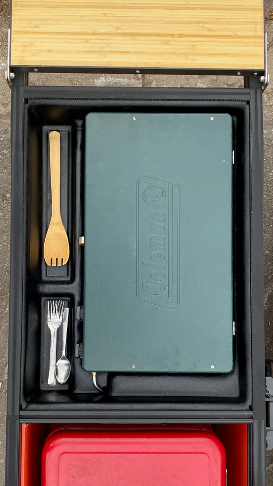 Thermoformed utensil tray for the hitch mounted camp kitchen